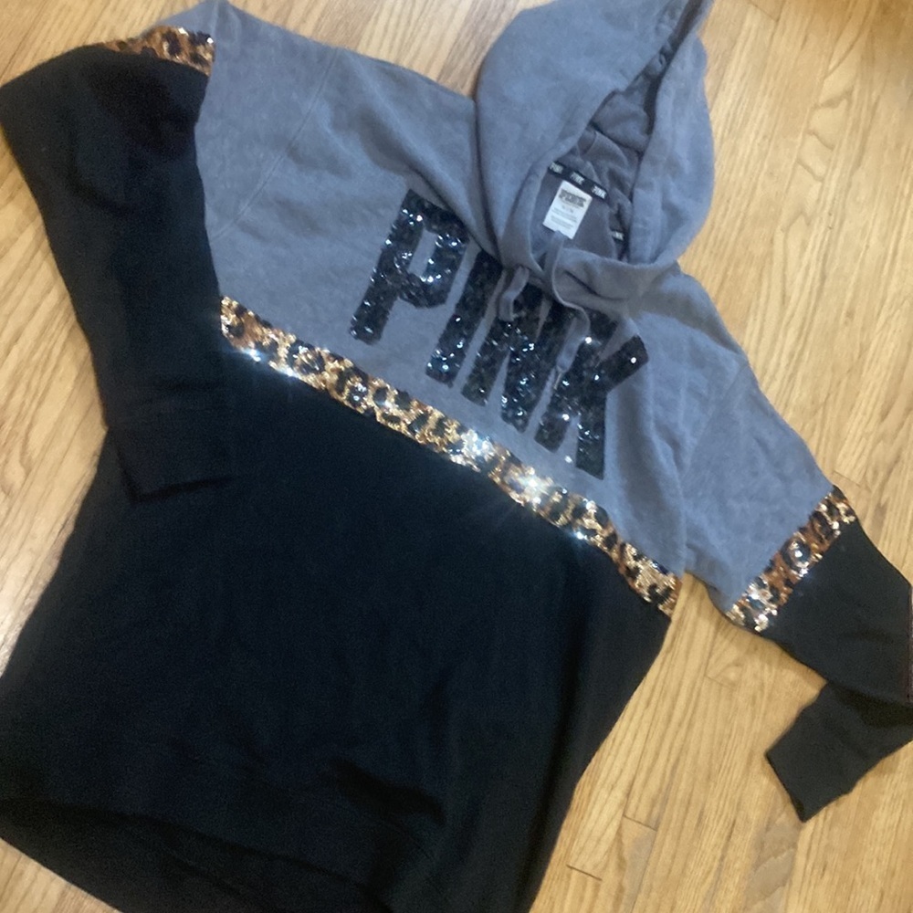 Used pink hoodie - Picture 4 of 5